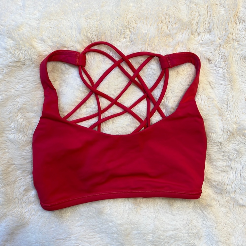 Lululemon Size 2 Free to be Wild Sports Bra